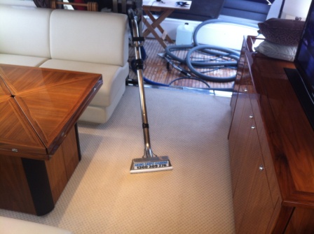 Boat-Carpet-Cleaning-in-Huntingston